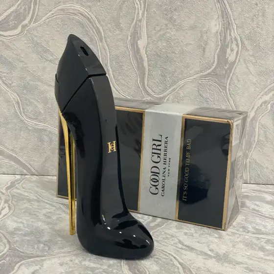 عطر ادکلن کارولینا هررا گود گرل (مشکی)